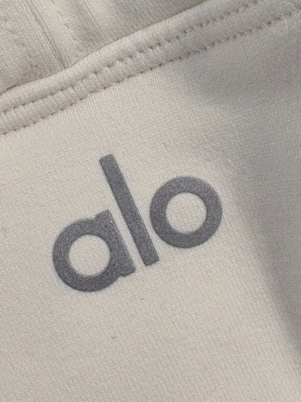 ALO Yoga Wild Thing Padded Racerback Sports Bra in white size XS